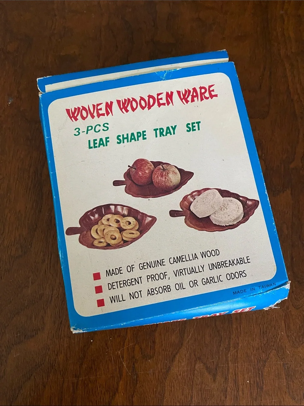 Woven Wooden Ware vintage Formosa Wood leaf shaped plates set of 3 new in box